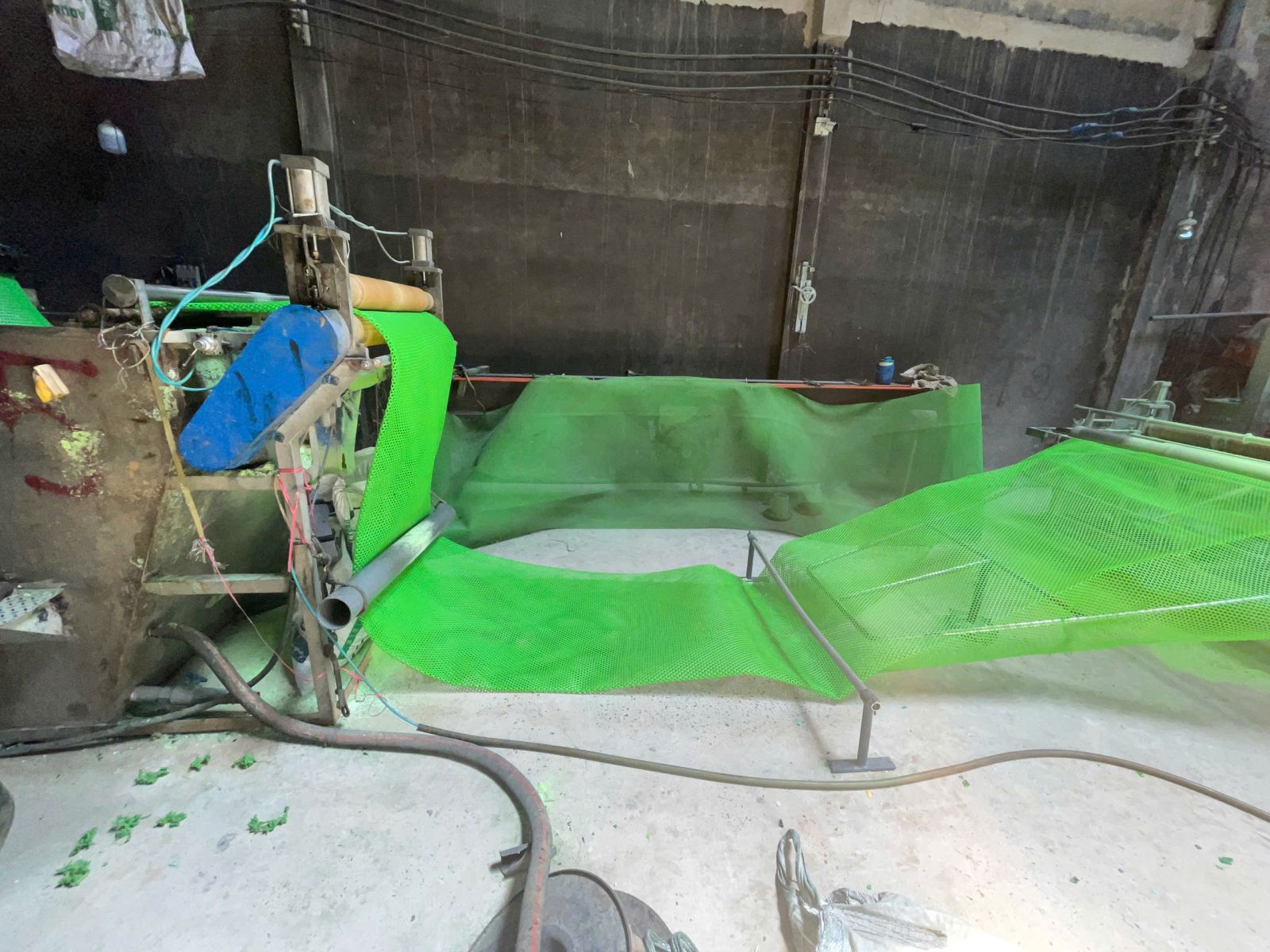 Lưới nhựa làm giàn phơi hải sản