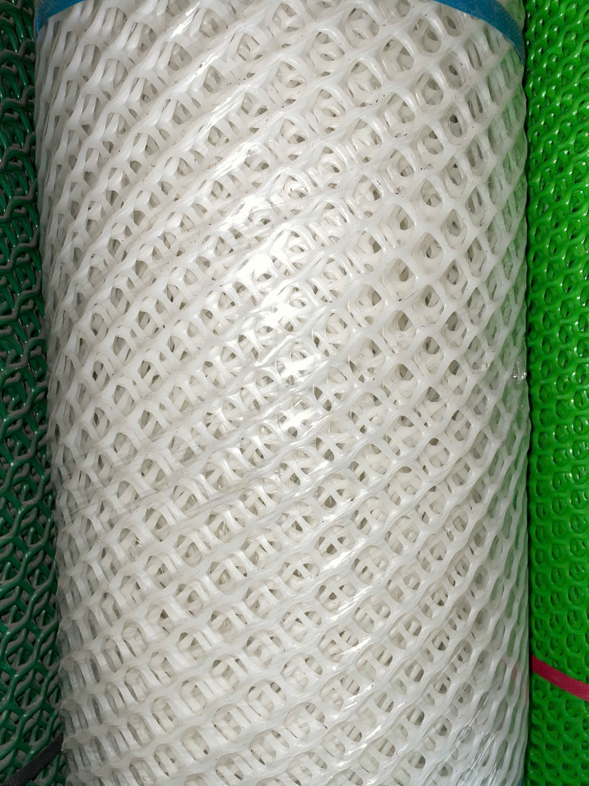 Nhựa HDPE là gì, có tính chất đặc điểm như thế nào ?